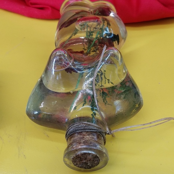 👩‍❤️‍👩Vintage Lady 👩‍❤️‍👩Glass Bottle With Flowers Inside - Picture 6 of 8